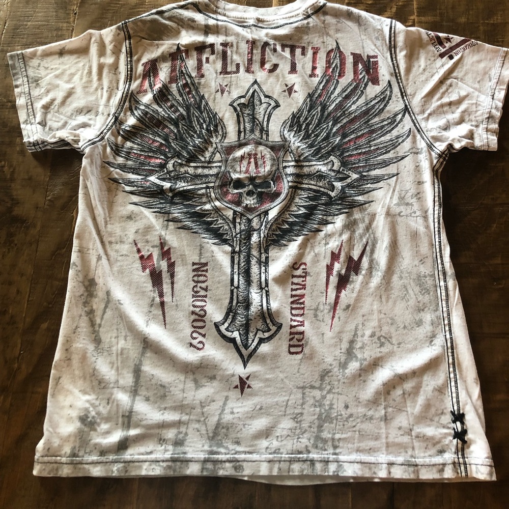 Men’s affliction shirt